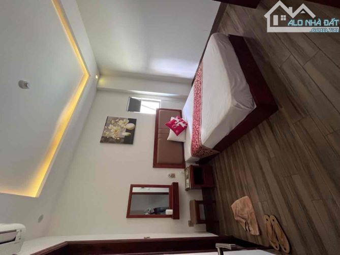 BÁN KHÁCH SẠN 8 TẦNG MẶT PHỐ PHAN LIÊM KHU PHỐ TÂY AN THƯỢNG CHỈ 2X TỶ