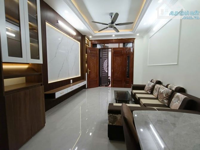 💥💥💥 NHÀ ĐẸP RỘNG - 5 TẦNG -  XÂY MỚI - FUL NỘI THẤT XỊN SÒ 💥💥💥