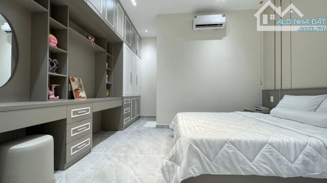 Siêu Phẩm ! Nhà Mới Đẹp Lung Linh – 5PN, 6WC, Full Nội Thất – P.16 Gò Vấp – Chỉ 8.5 Tỷ!