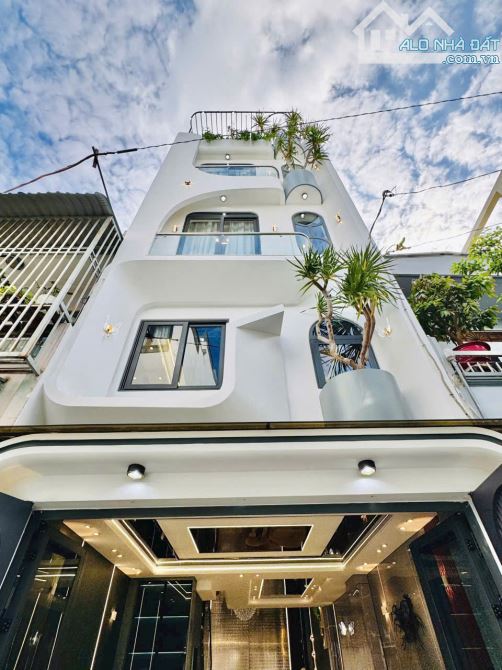 LUXURY HOUSE GÒ VẤP – Gara oto 7c, Full Nội Thất, Ngay CV Làng Hoa – 9.1 Tỷ TL