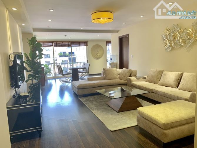Căn hộ đỉnh như KS 5* Phố Bùi Thị Xuân, DT 140m2, 2 PN, giá thuê 37tr. ( Đã bao gồm dv )