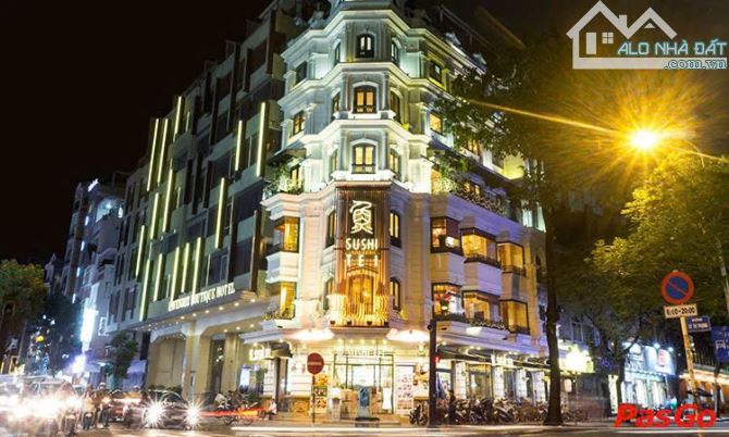 Bán nhà MT Nguyễn Thị Nghĩa - Ngã 6 Phù Đổng - (8x20m) - 4 Tầng - HĐT 350 tr/th - 50 Tỷ