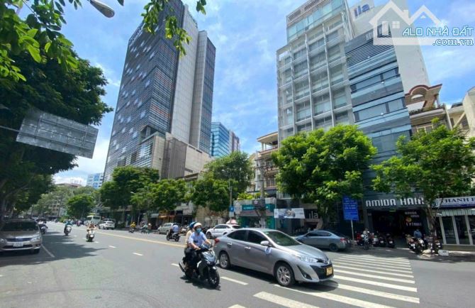Bán tòa nhà Nguyễn Cư Trinh Q.1 DT 4,35x16m giá 55 TỶ chủ cần tiền giảm về 42 TỶ