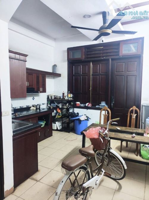 Bán Nhà phân lô, Ô tô đỗ, Mai Dịch, Trần Vỹ, Doãn Kế Thiện, Cầu Giấy.  50m2. Giá: 20,2 Tỷ