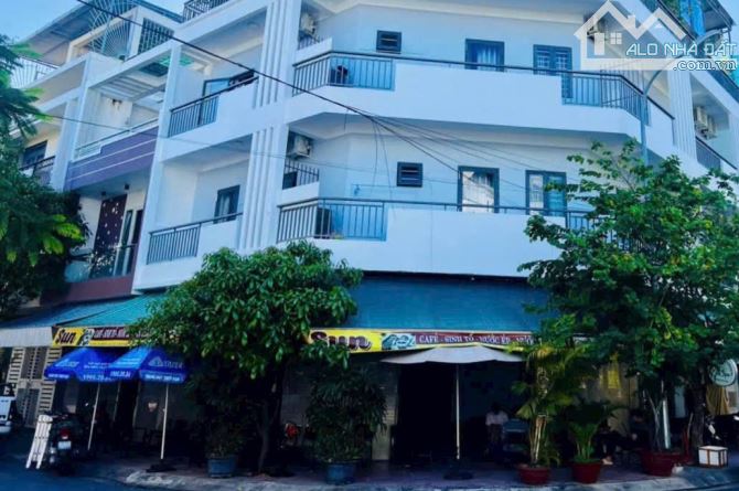 Cần Bán nhà MT Trịnh Đình Trọng. 9x18. 3 lầu. Giá 17,5 tỷ