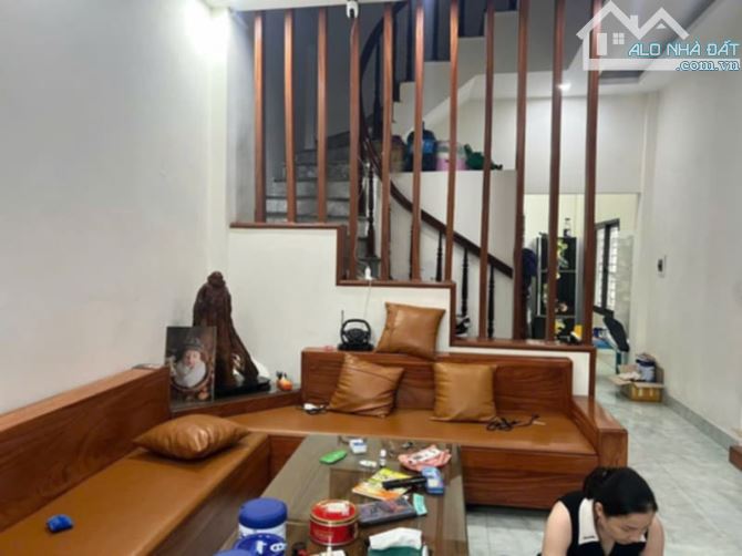 BÁN NHÀ BÙI QUỐC KHÁI, HOÀNG LIỆT 5 TẦNG 4 PHÒNG Ở LUÔN 6 TỶ