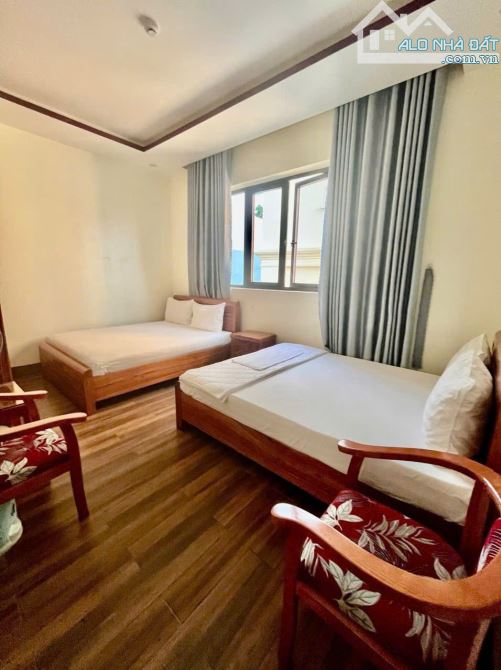 KHÁCH SẠN 5 TẦNG, 14 PHÒNG KHÁCH SẠN, DT 80 TRIỆU/ THÁNG - HÒA XUÂN