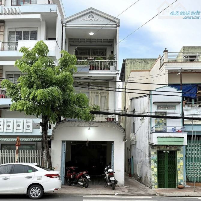 NHÀ 1TRỆT 2LẦU MT Đ.TRẦN PHÚ CÓ MẶT THOÁNG HỞ HÔNG VỊ TRÍ SÁNG ĐẸP NGAY GIAO LỘ TRẦN PHÚ