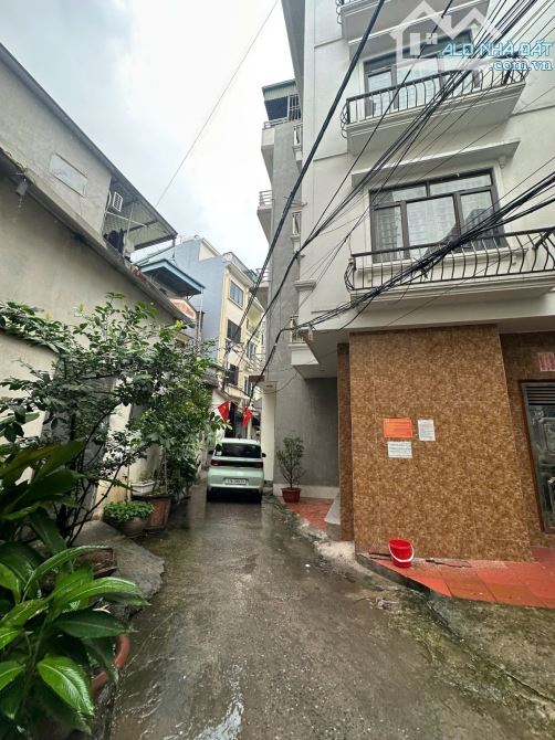 Nhà Hà Trì 31m mt3,9m 5t nở hậu,Vf3 qua nhà, đỗ cửa, ngõ thông, an sinh