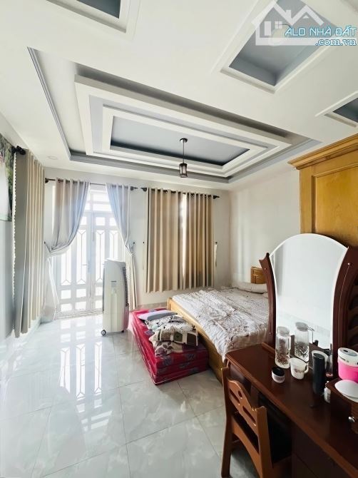 HẺM XE TẢI THÔNG TỈNH LỘ 10 LÊ ĐÌNH CẨN 3 Tầng 6M20M NỞ HẬU TÀI LỘC 6.5M Chỉ 7.6TỶ