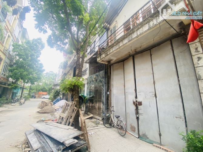 Bán gấp  đất Liên Ninh  ô tô ,phân lô ,kinh doanh đỉnh 90m giá 9,8 tỷ
