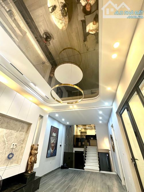Bán nhà 4,5 tầng 79m2 phố Trần Nhật Duật, Cầu Đất, Ngô Quyền.  Giá chỉ 5,8 tỷ - 10