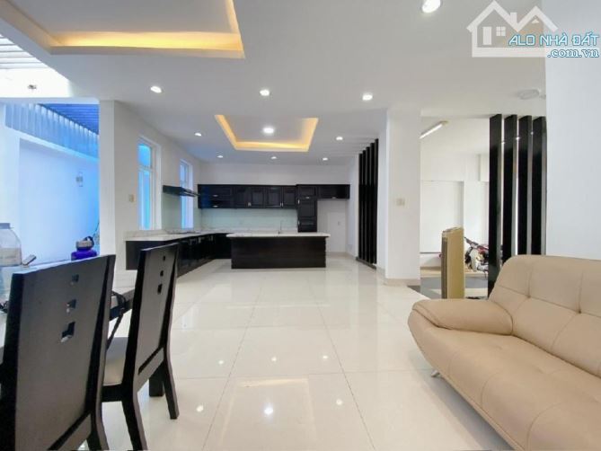 Bán BIỆT THỰ KDC ấp 5 Phong Phú, Bình Chánh, 9x20, 3 tầng, nhỉnh 16 tỉ - 1