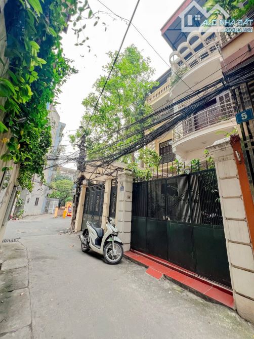 ĐỘI CẤN _ 4 Tầng _Ngõ thông thoáng sạch sẽ _Nhỉnh 26 Tỷ_ 10M RA PHỐ - 1