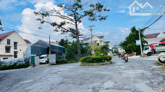 ✨🏡✨ Cần bán Nhà Phố Hẻm xe hơi (4m), đường Nguyễn Đình Chiểu , P.09, Đà Lạt - 3