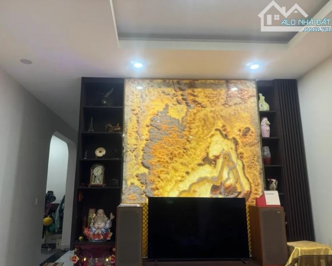 HIẾM! NHÀ HẺM OTO HUỲNH MẪN ĐẠT Q5 - 60M², 3 TẦNG, SỔ RIÊNG - 10.9 TỶ TL - 1