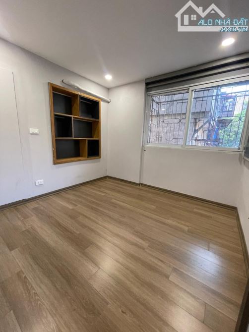 Bán tập thể Giải Phóng - 100m2 - 4 ngủ khép kín - full nội thất nhỉnh 4 tỷ - 1