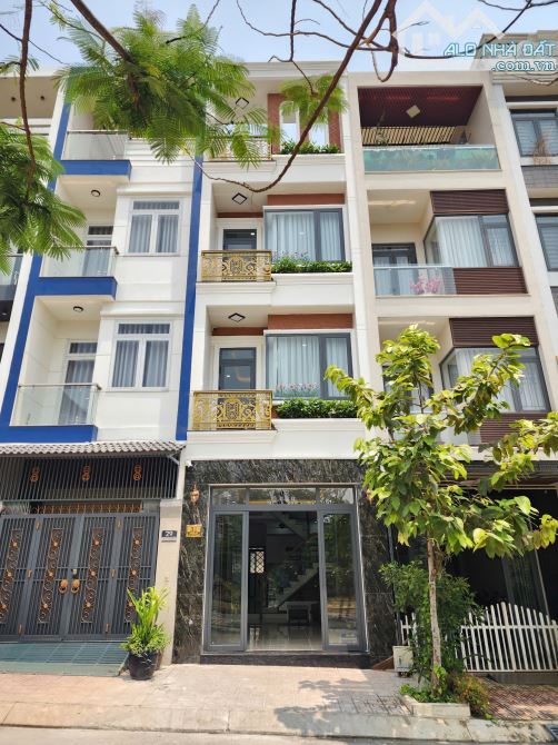 7,5Tỷ TL🔥Bán nhà Đúc 4Tấm Hoàn Công, sân ôtô_PN dưới, gần Tp.Thủ Đức, p.Bình An, Tp.Dĩ An - 1
