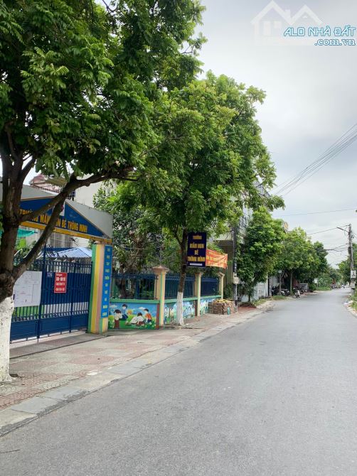 Nhượng lô đất đường thông Máng Nước với 208 ngay Hoàng Huy Pruksa - 1