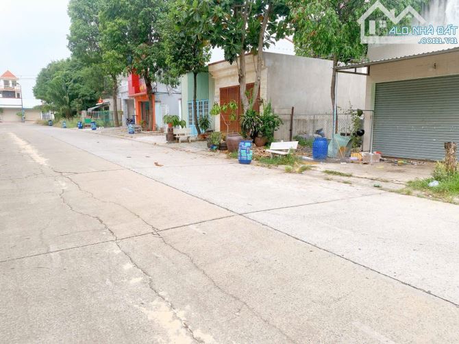 Bán lô đất đối diện chợ , 150m  fulll thổ cư thới hòa , Thành Phố Hồ Chí Minh - 1