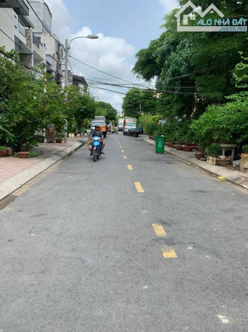 Bán nhà 3 lầu, MT nội bộ Bùi Minh Trực Q8 - 1