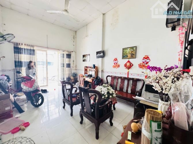 🚗 Xe hơi vào tận cửa - Lê Trọng Tấn, Tân Phú - Nở hậu nhẹ - 62m² chỉ 5.1 tỷ - 1