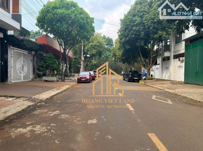 Lô đất đẹp không tì vết mặt tiền đường Lê Trọng Tấn ( khu Metro). Hàng hiếm đẹp ko khuyết - 1