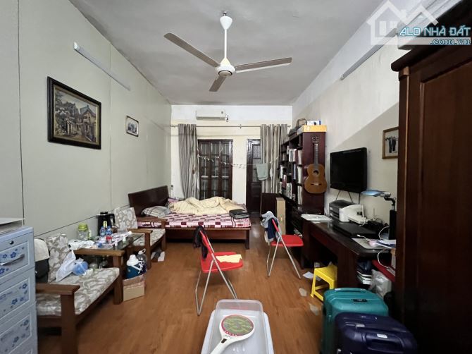 Nhà Mặt Phố Cổ Hoàn Kiếm, Ô Tô 2 Chiều, Kinh Doanh Sầm Uất, Sổ Đỏ Chính Chủ, Giá 70 tỷ - 1
