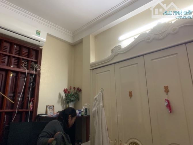 Bán nhà phố nguyễn đức cảnh 27m2 5 tầng mt 4.3m còn mới – ô tô đỗ cổng- Giá 6.2 tỷ - 1