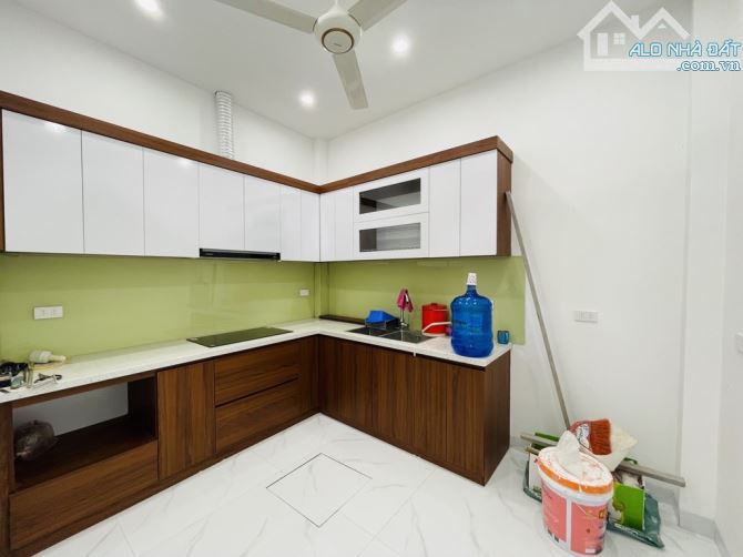 BÁN NHÀ 3 TẦNG GẦN PHỐ MINH KHAI – FULL NỘI THẤT – 2 MẶT THOÁNG – 6,15 TỶ