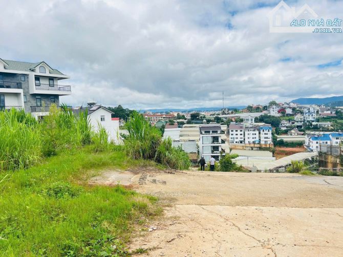 ✨🏡 BÁN ĐẤT HAI MẶT TIỀN – HẺM Ô TÔ NHỎ ĐƯỜNG TRỊNH HOÀI ĐỨC P.11 ĐÀ LẠT - 1