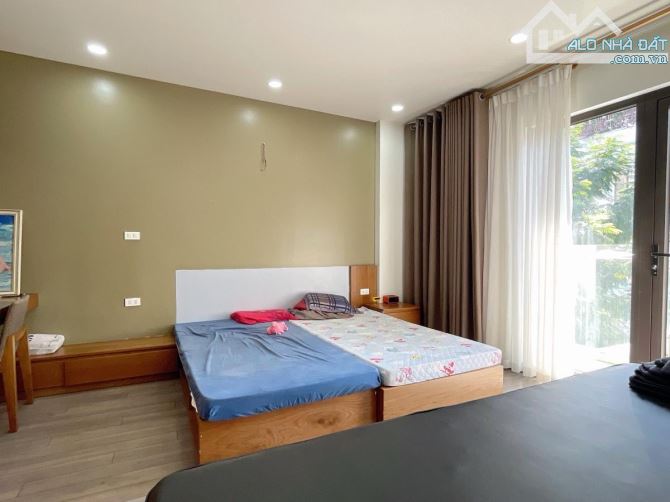 Mặt Hồ View Hồ Tôn Đức Thắng Mặt Tiền 10M 140M2 56 Tỷ -Đường Thông Hè Rộng - 1