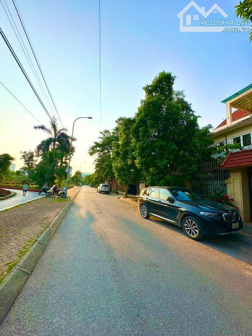 Bán biệt thự 3 tầng tại KĐT Mới Cầu Bươu 360m2, 4 thoáng, view hồ, công viên, chỉ 75 tỷ. - 1