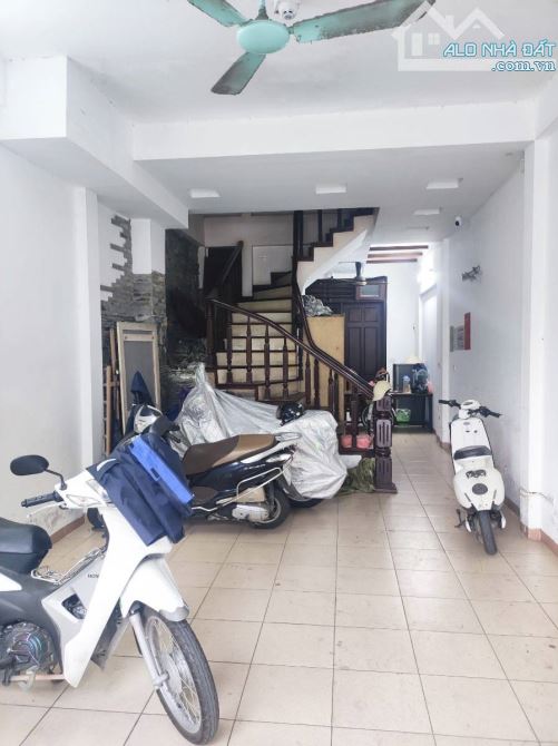 Bán Nhà phân lô, Ô tô đỗ, Mai Dịch, Trần Vỹ, Doãn Kế Thiện, Cầu Giấy.  50m2. Giá: 20,2 Tỷ - 1