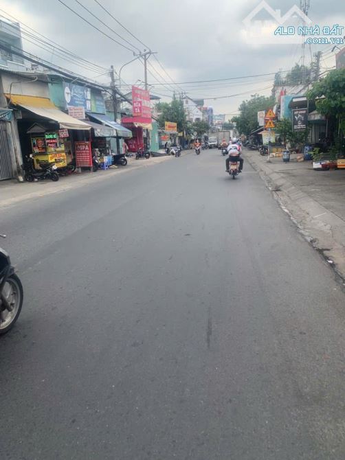 NGAY QUỐC LỘ 1K - DÃY TRỌ  2 TẦNG - 207m2 - HẺM XE HƠI - 1