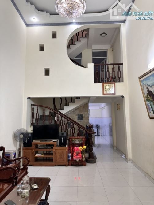 🏡 NHÀ ĐẸP TRUNG TÂM Q7 – 4 TẦNG – MẶT TIỀN 1 SẸC – GIÁ CHỈ  7.1 TỶ - 1