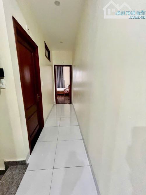 KHÁCH SẠN 5 TẦNG, 14 PHÒNG KHÁCH SẠN, DT 80 TRIỆU/ THÁNG - HÒA XUÂN - 1