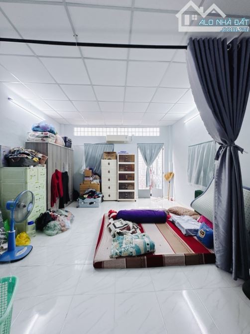 Nhà Hiếm - Giá Tốt hẻm 243 Tôn Đản Q4 💰4tỷ5 hơn 46m2 SHR - 1