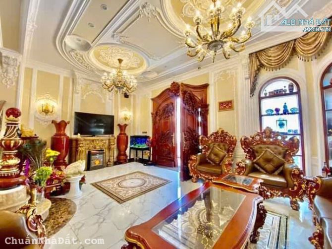 Bán Biệt Thự Cách Mạng Tháng 8, 300m2, 10x30m, 5 tầng, có hầm xe, đường nhựa Ô TÔ 8m - 1