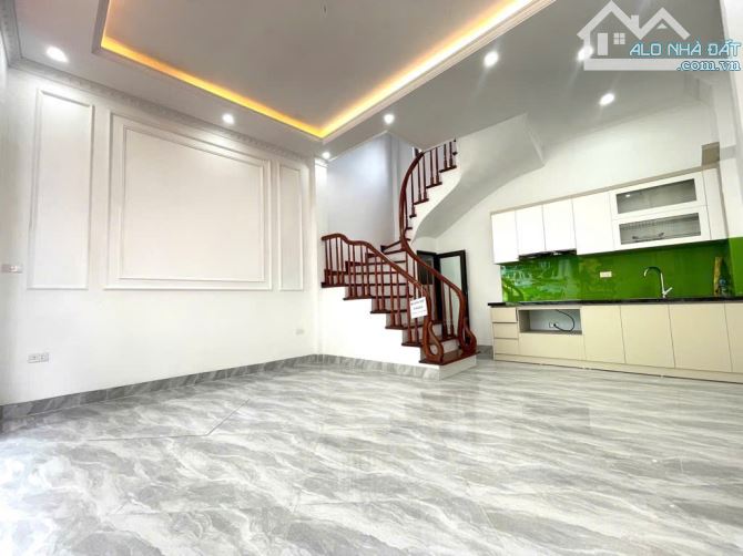 NHÀ LIÊN MẠC – 5 TẦNG MỚI TINH – Ô TÔ ĐỖ CỔNG – SỔ ĐỎ VUÔNG NHƯ TIỀN - 5,8 TỶ - 1