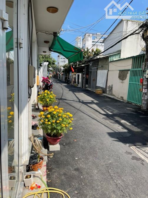 Bán Nhà 3 Tầng, Ô tô ngủ trong nhà, Đào Tông Nguyên, TT Nhà Bè, Giá 3.4 tỷ. - 1