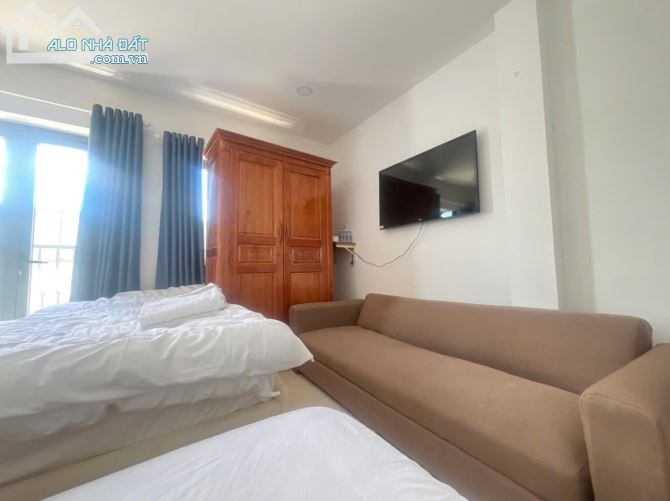 📌 CHO THUÊ CĂN HỘ 3 PHÒNG NGỦ FULL NỘI THẤT MỚI TOANH – 13 TRIỆU/THÁNG