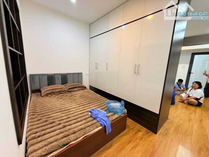 Bán nhà tập thể tầng 2 nhà E Phương Mai, sử dụng 60m2, 2 ngủ giá 3.9 tỷ (còn thương lượng) - 2