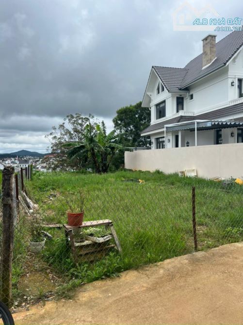 Bán 236m2 đất villa biệt thự ngô quyền đà lạt 10 tỷ sổ riêng đất xây dựng - 2