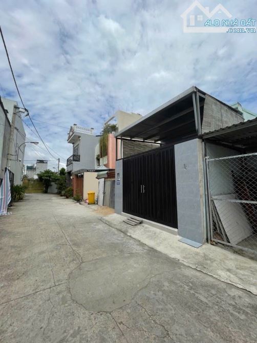BÁN ĐẤT HẺM LỚN 6M-XE HƠI RA  VÀO THOẢI MÁI đường AN PHÚ ĐÔNG 09- Q12-100M- Giá 6,3tỷ - 2
