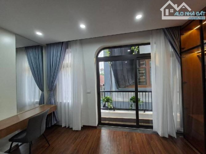 🌹 Bán Nhà Phố Trạm -Long Biên: Nhà mới, Xây Đơn Lập, Nội Thất Đẹp.Gía Nhỉnh 7Tỷ - 2