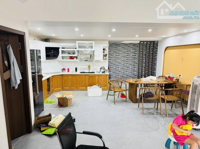 🏠 BÁN NHÀ 3,5 TẦNG DÂN XÂY KHU PHÂN LÔ KHÚC TRÌ, KIẾN AN 120M² GIÁ CHỈ 6 TỶ - 2