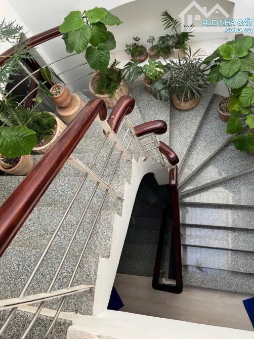 BÁN NHÀ TRẦN ĐÌNH XU, Q.1- 5 TẦNG – 9PN – HẺM XE HƠI –77 m2 (4 x 19,25m )- CHỈ 21 TỶ TL - 2