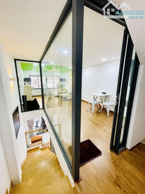 NGAY HÒA BÌNH- LŨY BÁN BÍCH- NHÀ 3 TẦNG ĐẸP BTCT - 40M2 - HOÀN CÔNG ĐỦ- NHỈNH 4 TỶ - 2