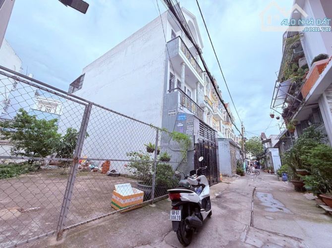 ĐẤT THỔ CƯ đường HIỆP THÀNH 13, phường HIỆP THÀNH Q12, dt 100m2 (5,6mx18m) hẻm 6m 💵 4,9Tỷ - 2